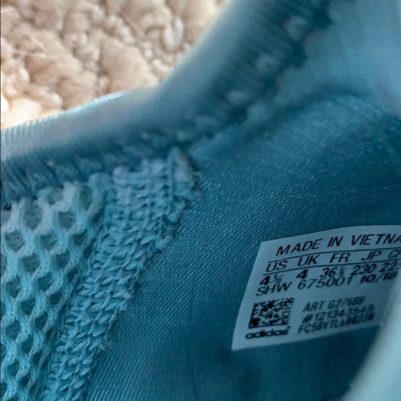 NWOB Adidas NMD R1 - Picture 3 of 3